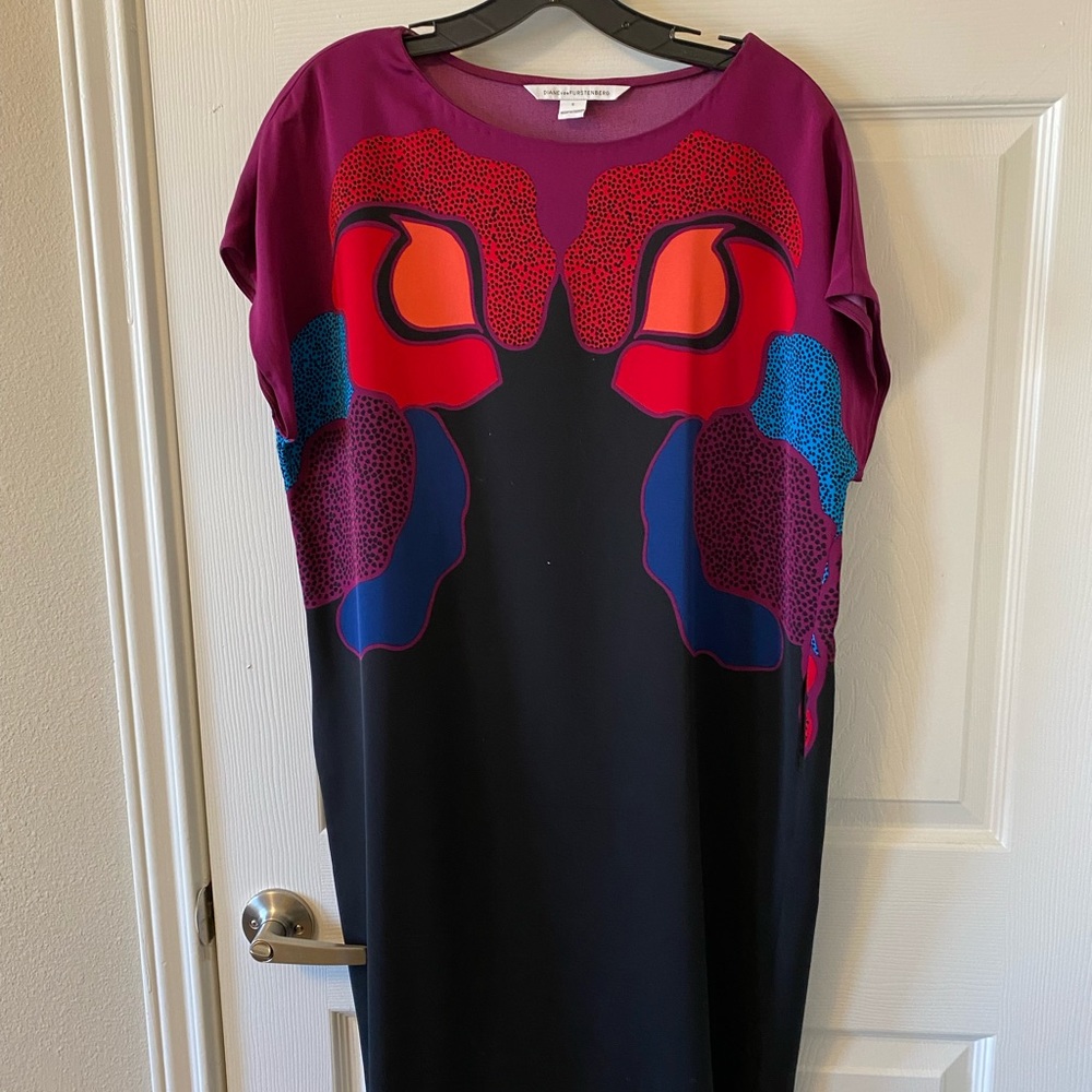 DVF statement dress. Worn once. Perfect condition.